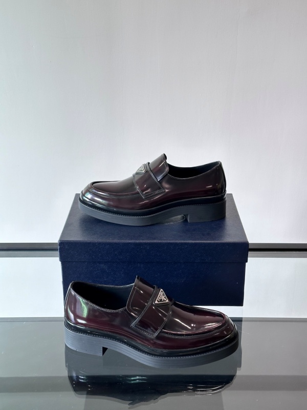 프라다 Prada 로퍼