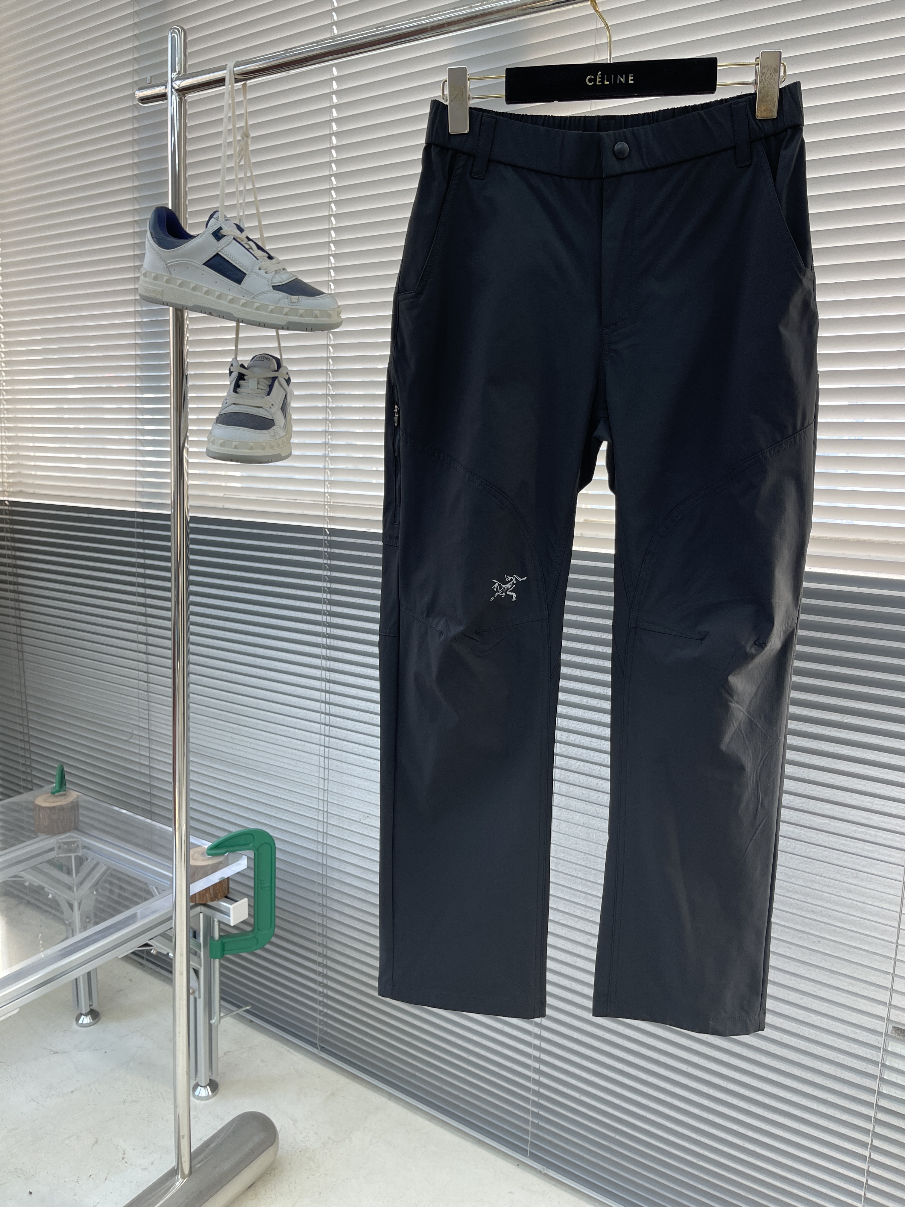 아크테릭스 ARC'TERYX 바지