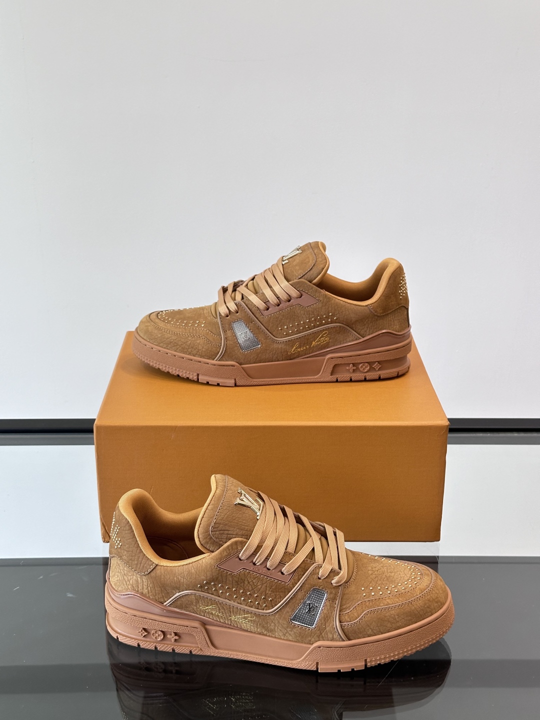 루이비통 LV TRAINER 스니커즈