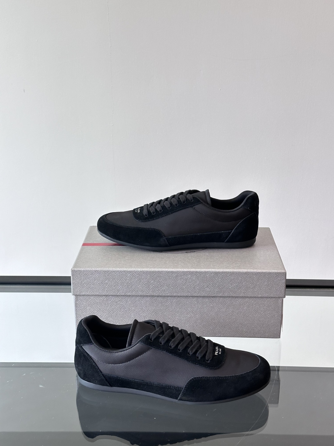 프라다 Prada 스니커즈