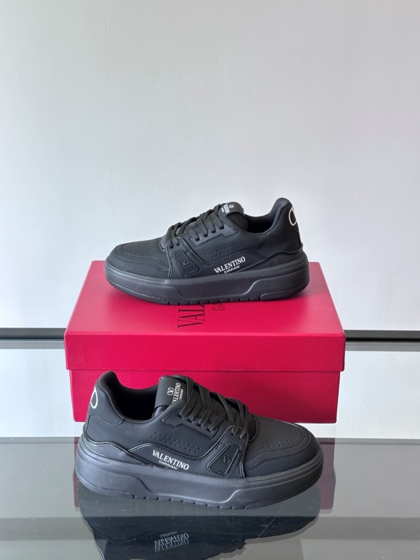 발렌티노 Valentino 스니커즈