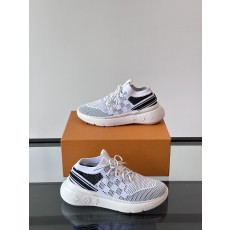 루이비통 Louis Vuitton 스니커즈