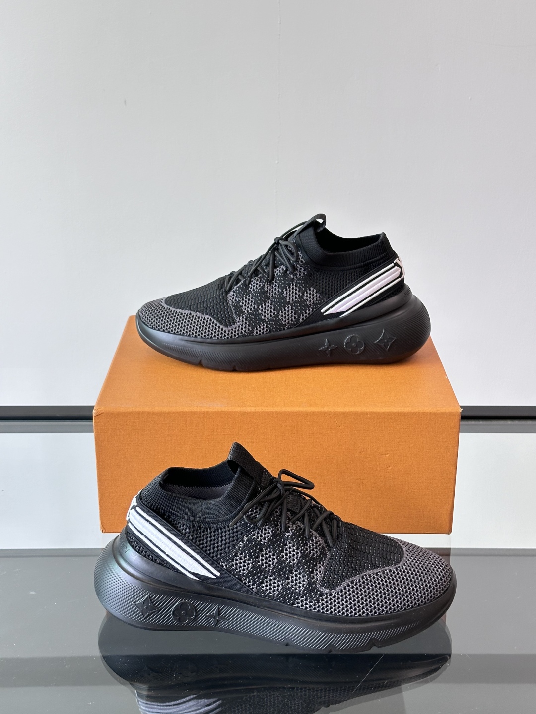 루이비통 Louis Vuitton 스니커즈