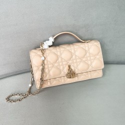 디올 Dior S0980 Miss Dior Mini Bag Powder Beige Cannage Lambskin