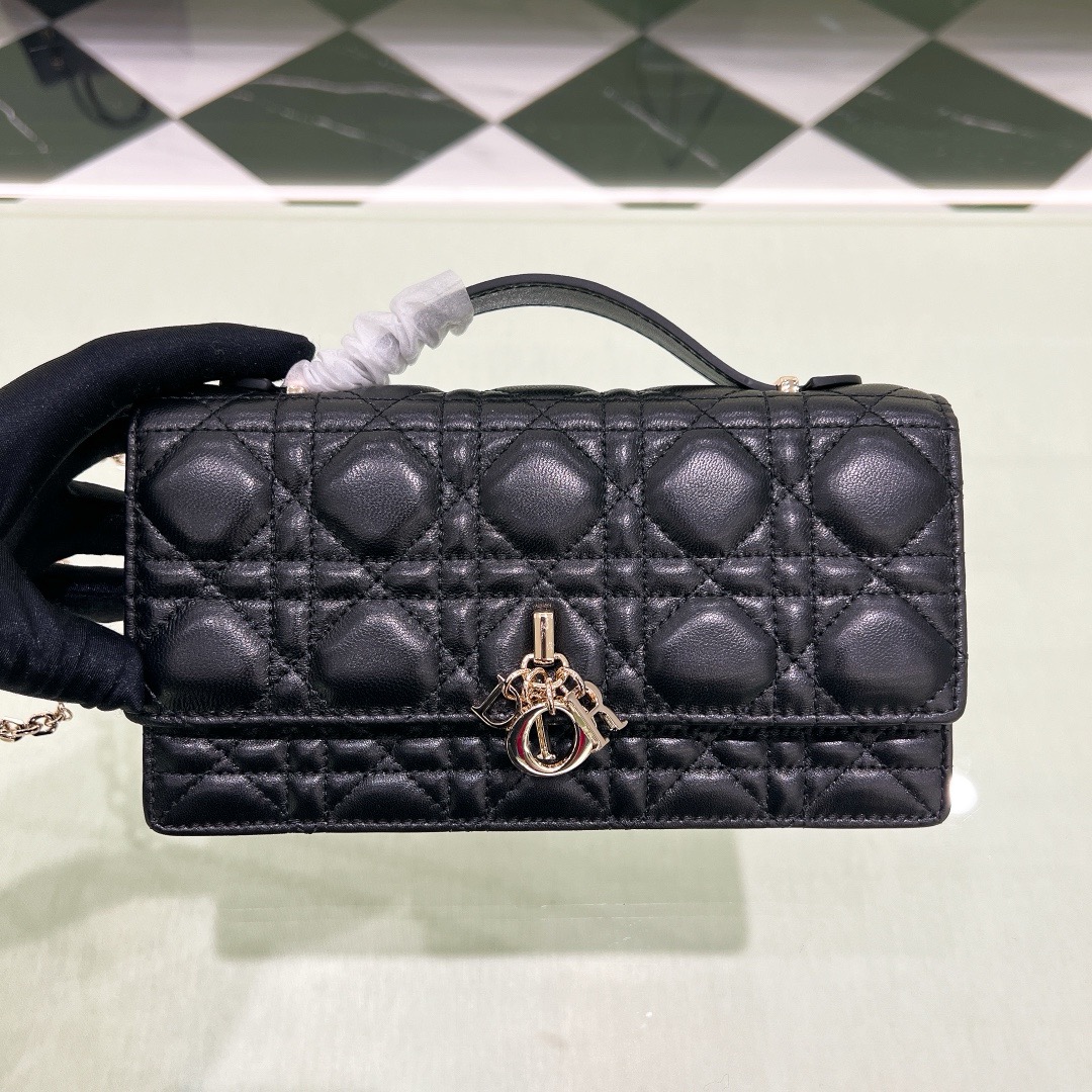 디올 Dior S0980 Dior Mini Bag Black  Cannage Lambskin