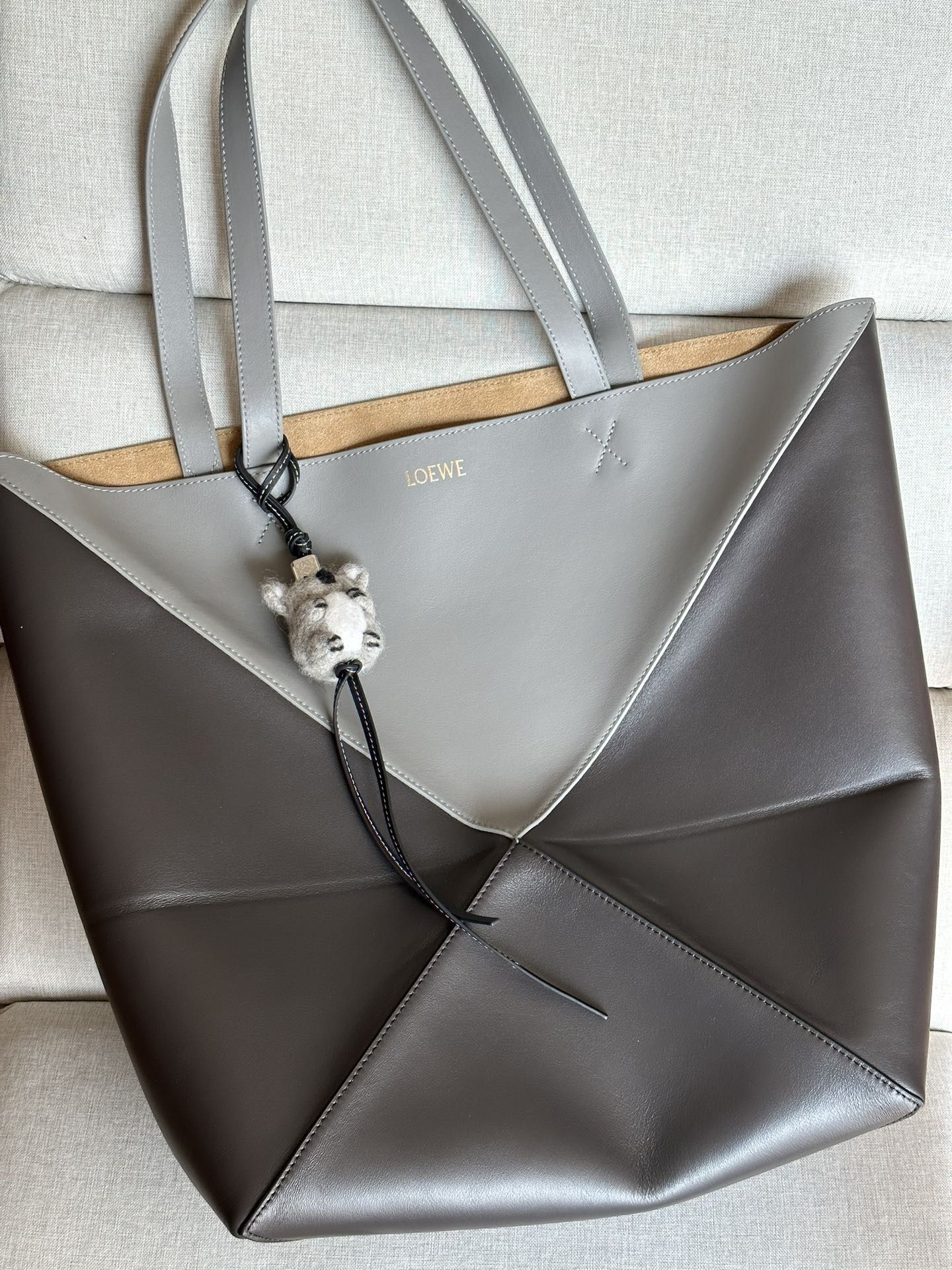 로에베 Loewe 1761 Large Puzzle Fold Tote In Shiny Calfskin 42cm