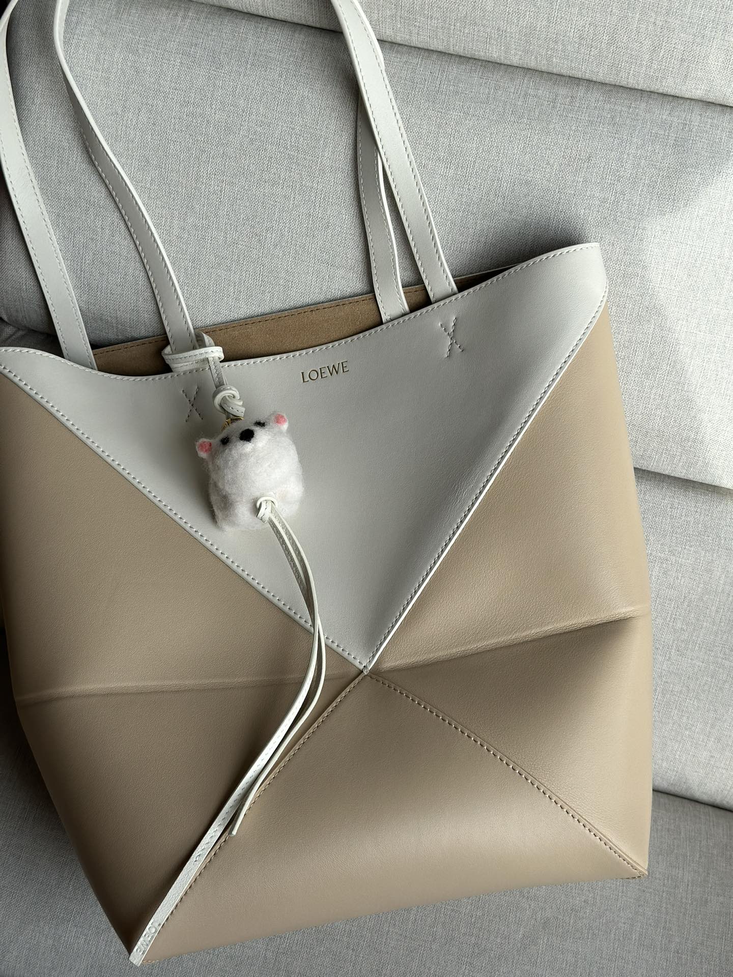 로에베 Loewe 1762 Puzzle Fold Tote Bag in Shiny Calfskin
