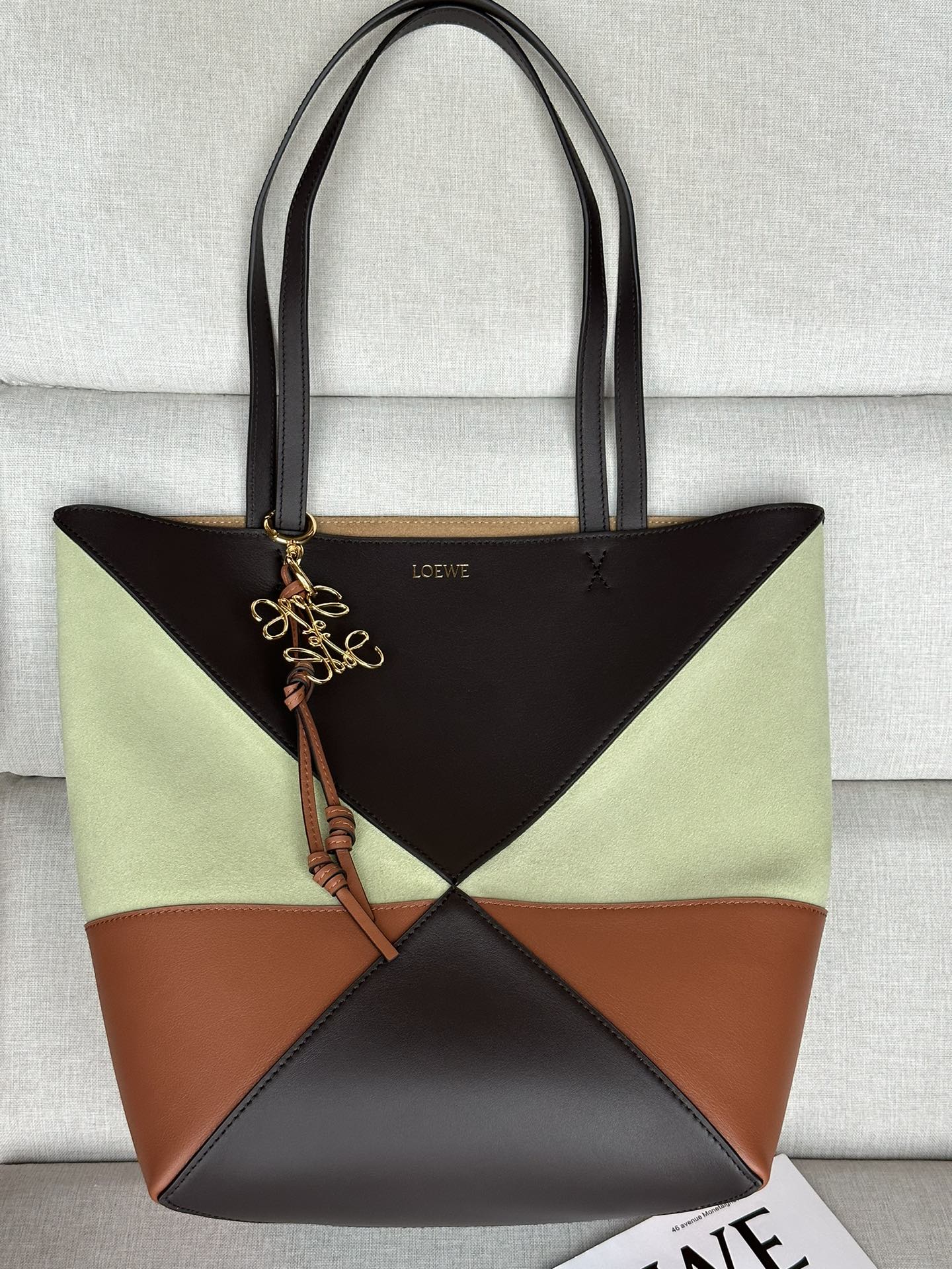 로에베 Loewe 1762 Puzzle Fold Tote Bag in Shiny Calfskin