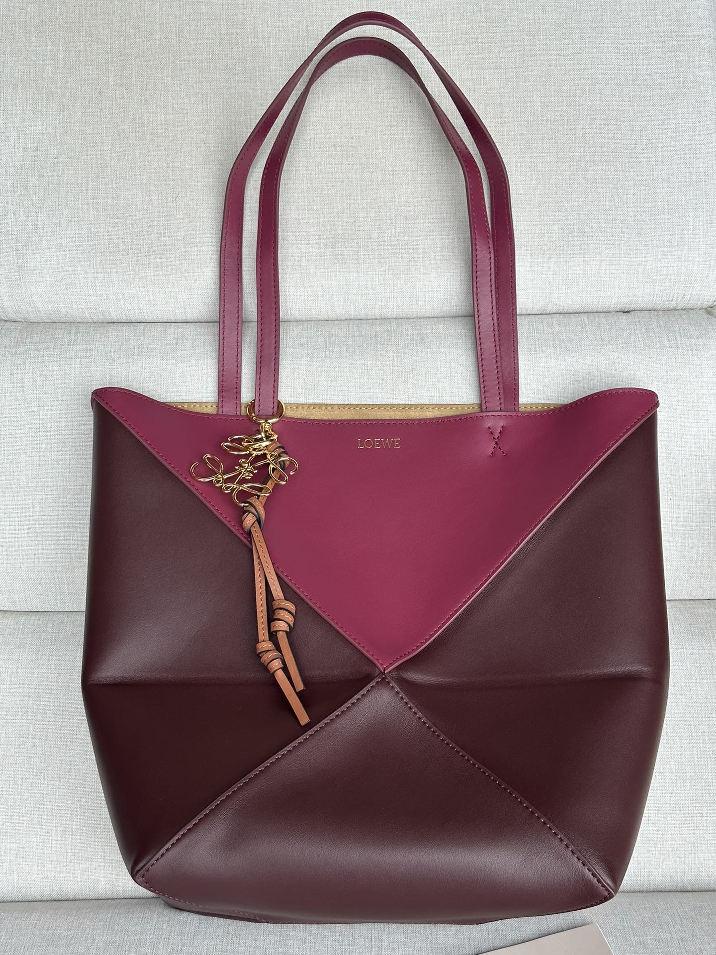 로에베 Loewe 1762 Puzzle Fold Tote Bag in Shiny Calfskin