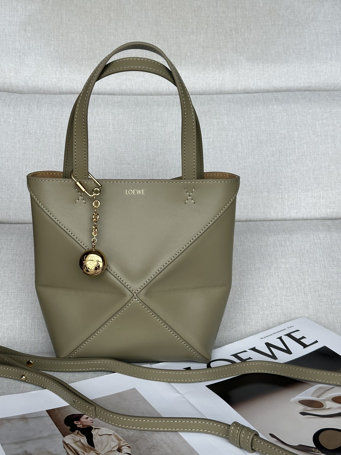 로에베 Loewe 1763 Mini Puzzle Fold Tote Bag in Shiny Calfskin