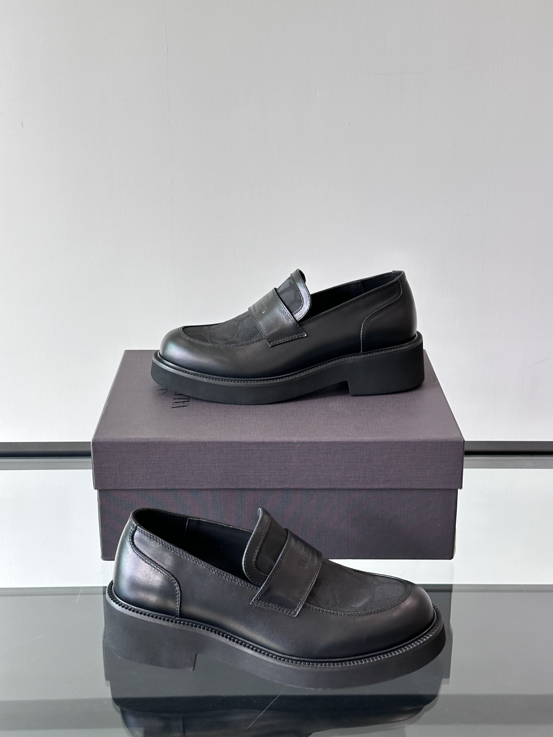 발렌티노 Valentino 로퍼