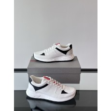 프라다 Prada 스니커즈