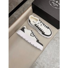 프라다 Prada 스니커즈