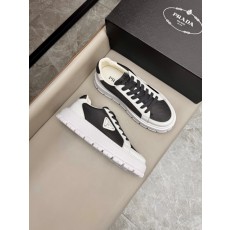 프라다 Prada 스니커즈