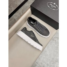 프라다 Prada 스니커즈