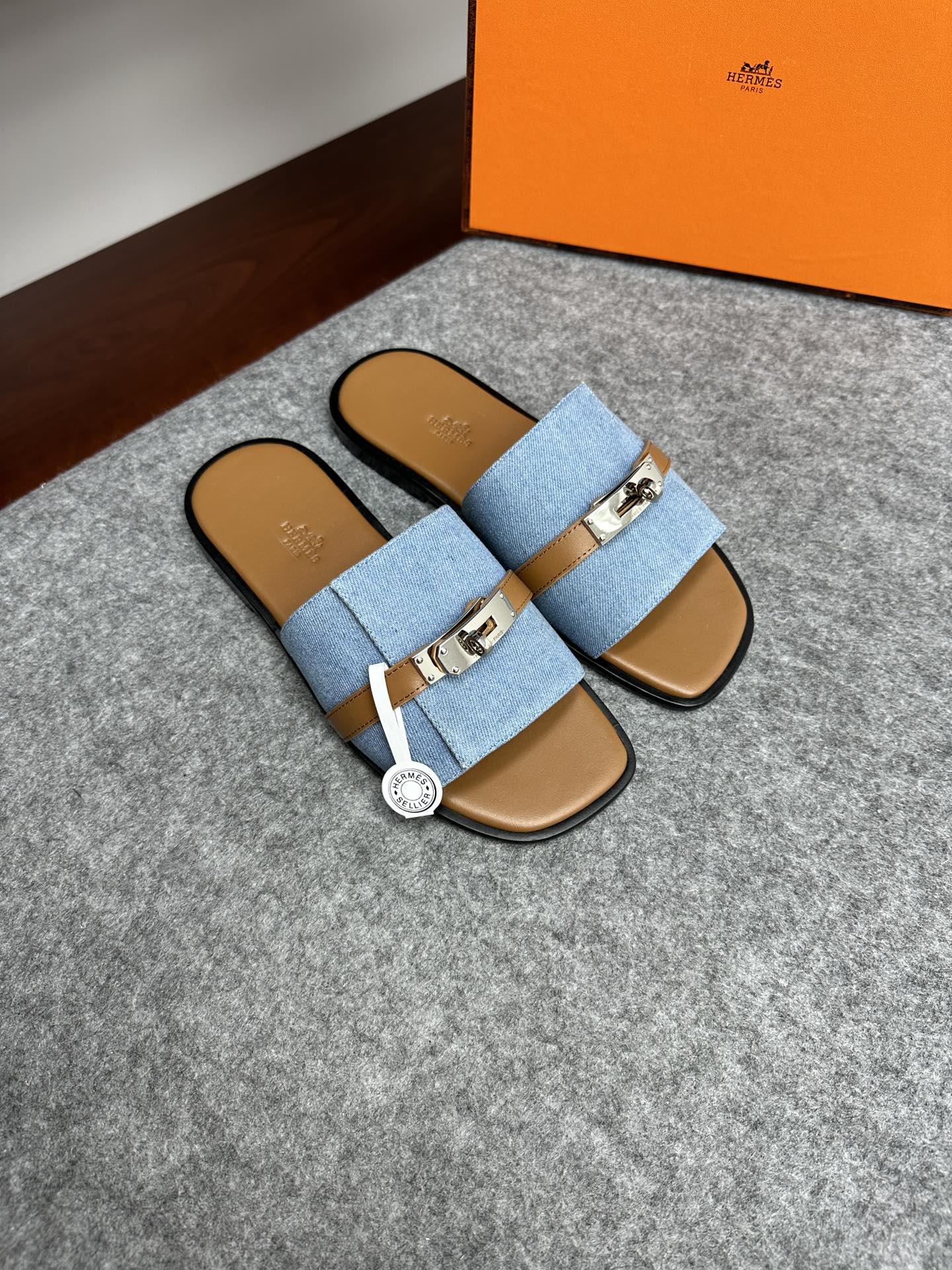 에르메스 Hermes 슬리퍼