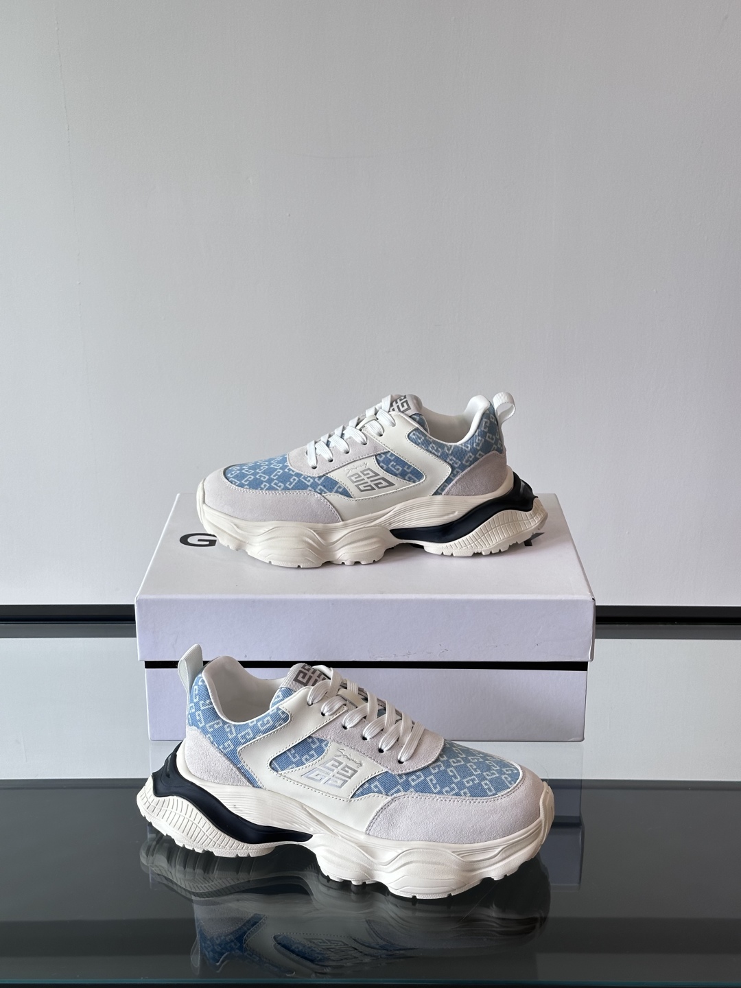 지방시 Givenchy 스니커즈