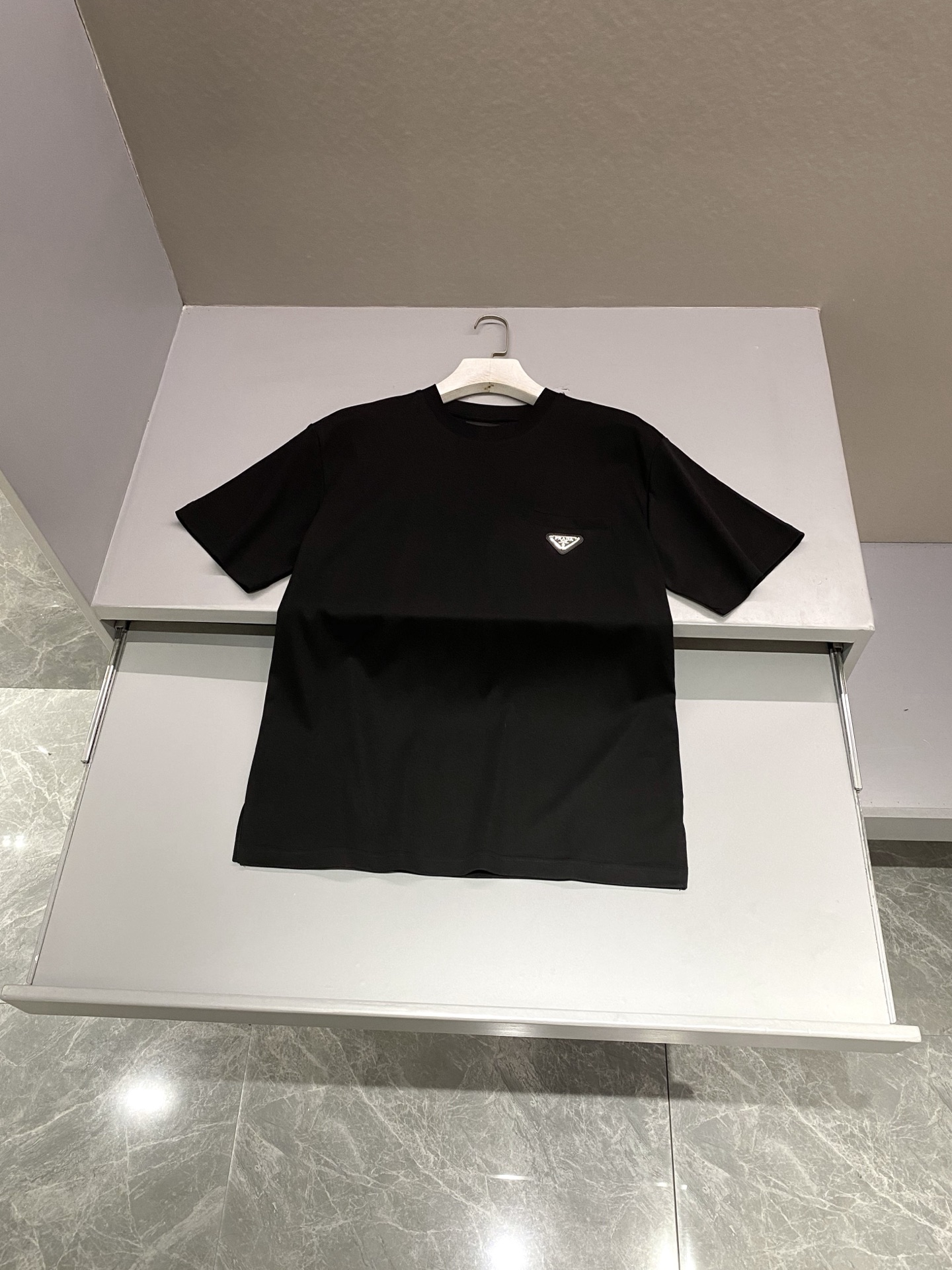 프라다 Prada 반팔 티셔츠