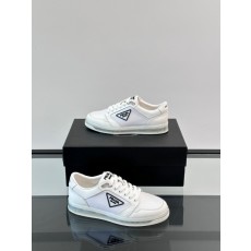프라다 Prada 스니커즈