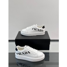 프라다 Prada 스니커즈