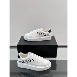 프라다 Prada 스니커즈