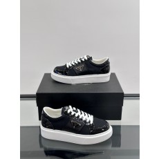 프라다 Prada 스니커즈