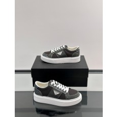 프라다 Prada 스니커즈