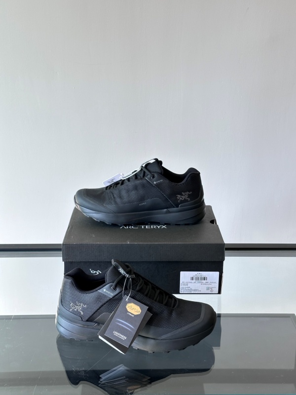 시조새 ARC'TERYX 스니커즈