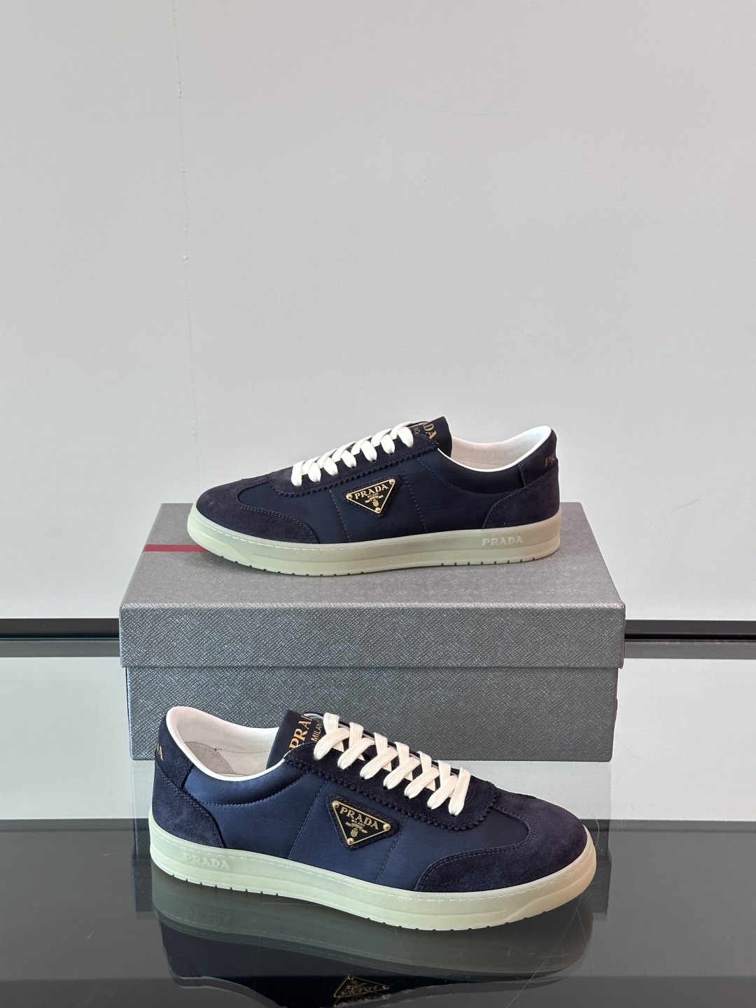 프라다 Prada 스니커즈