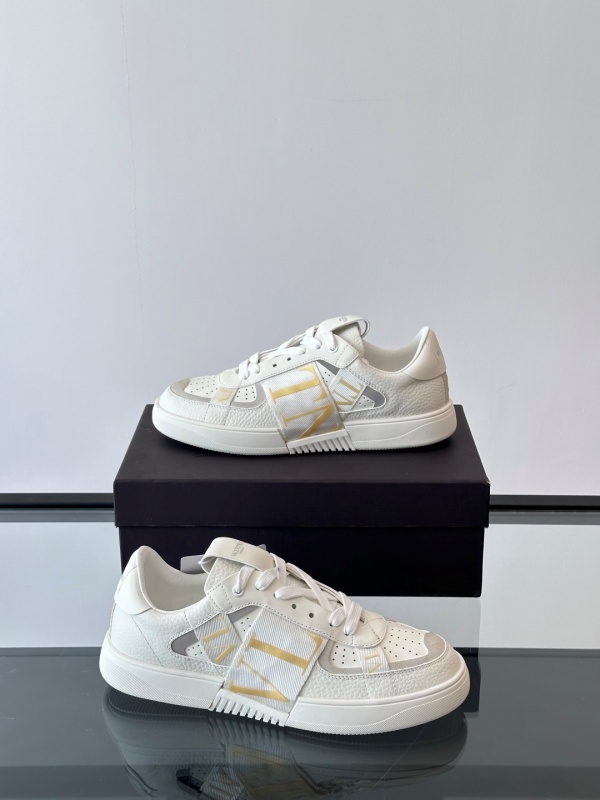 발렌티노 Valentino 스니커즈