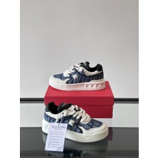 발렌티노 Valentino 스니커즈