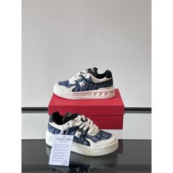 발렌티노 Valentino 스니커즈