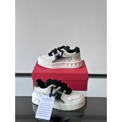 발렌티노 Valentino 스니커즈