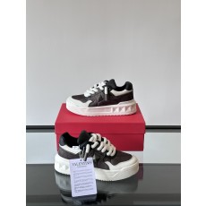 발렌티노 Valentino 스니커즈