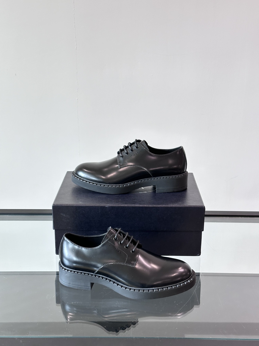 프라다 Prada 스니커즈