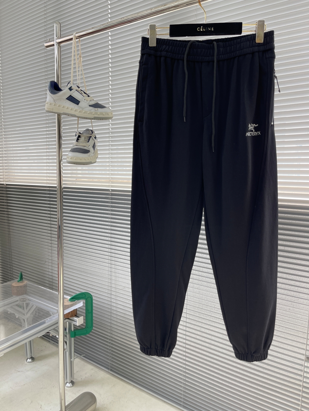 아크테릭스 ARC'TERYX 바지