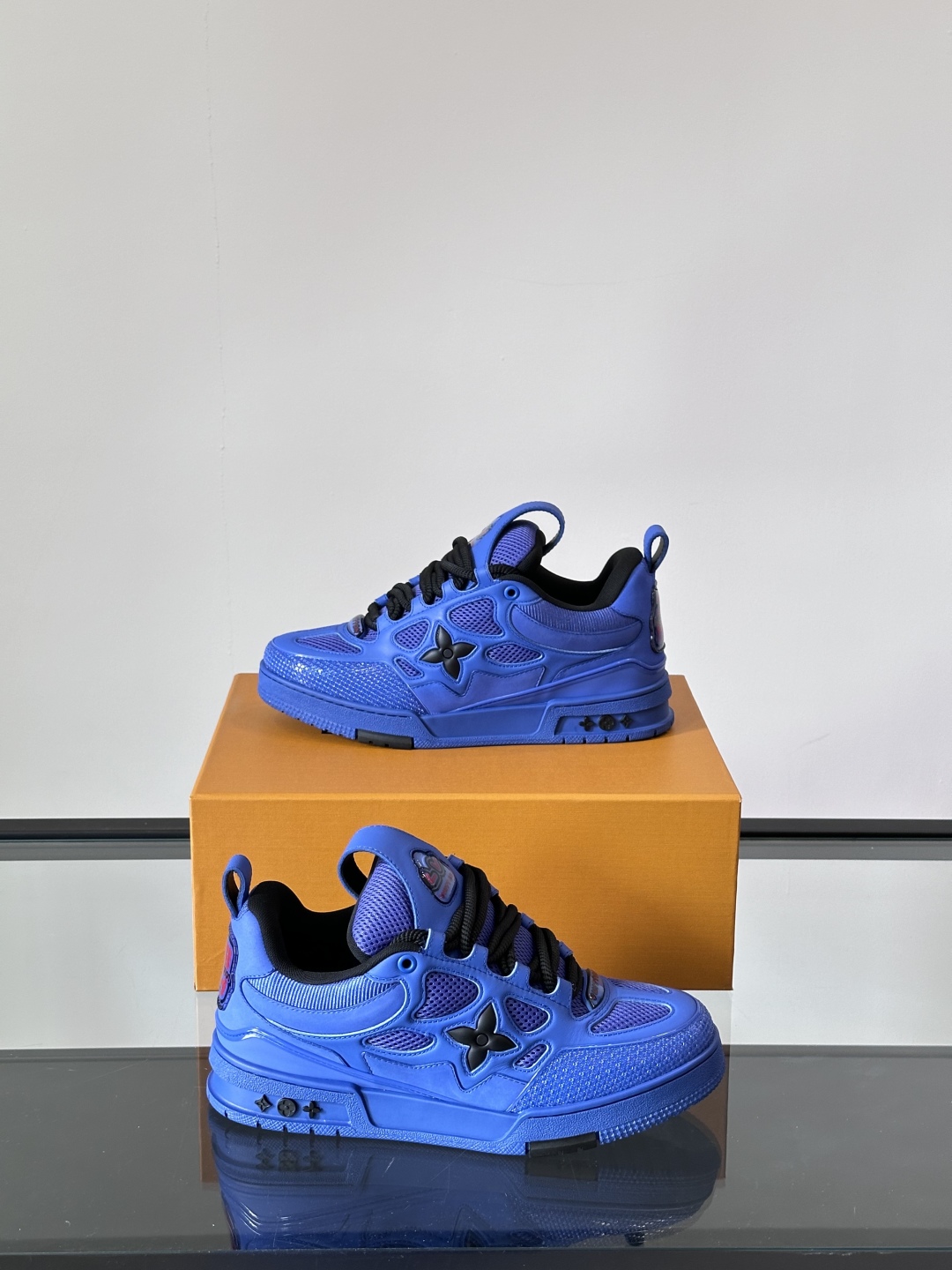 루이비통 LV TRAINER 스니커즈
