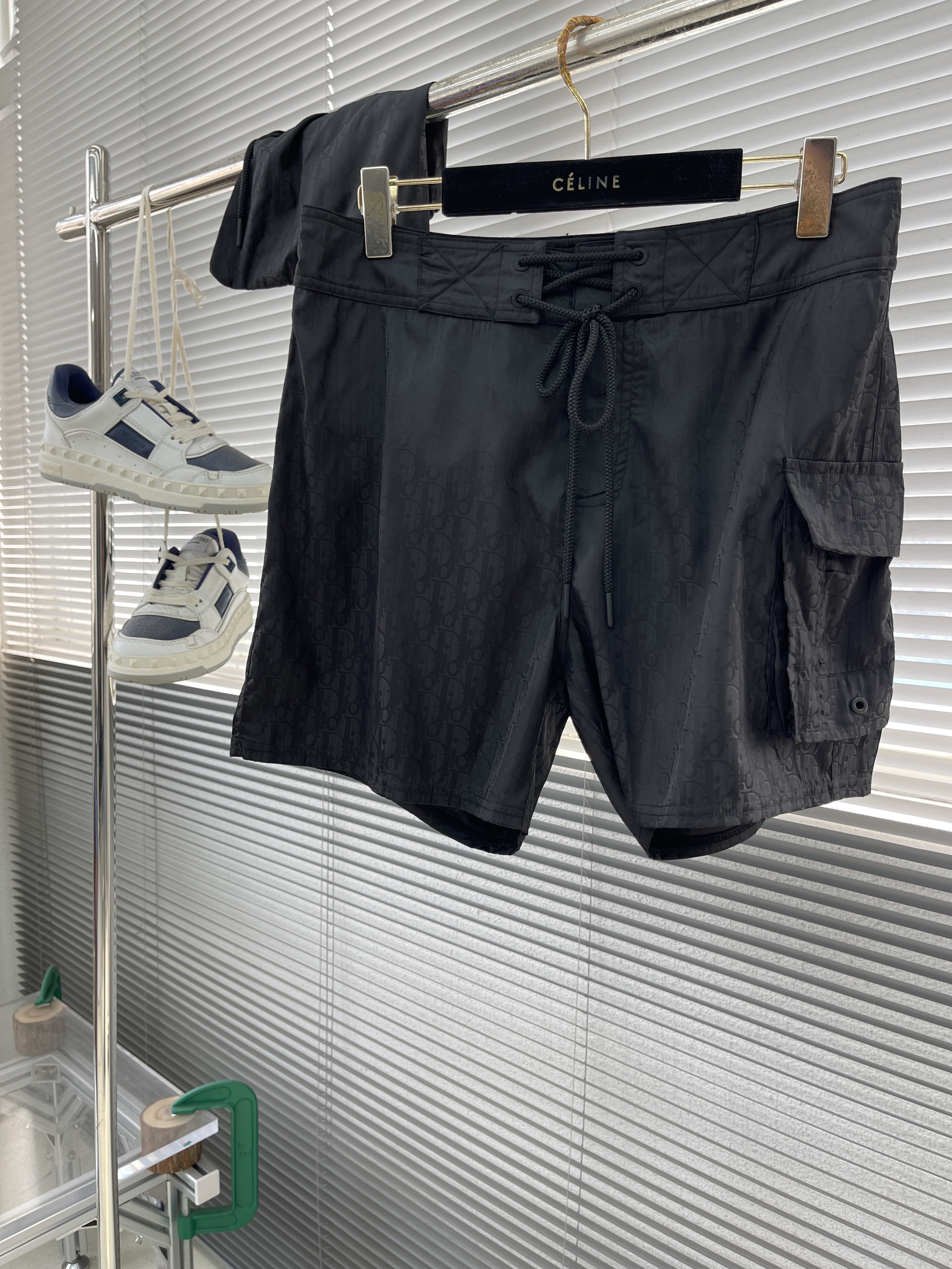 디올 Dior 반바지