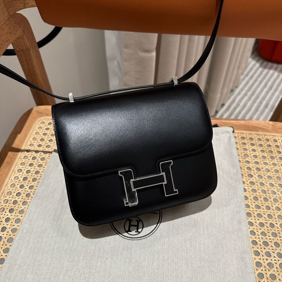 에르메스 Hermes Constance 19cm Box 89 Noir/silver