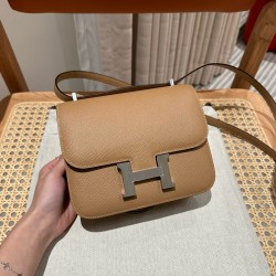 에르메스 Hermes Constance 19cm Epsom 0M Chai/silver
