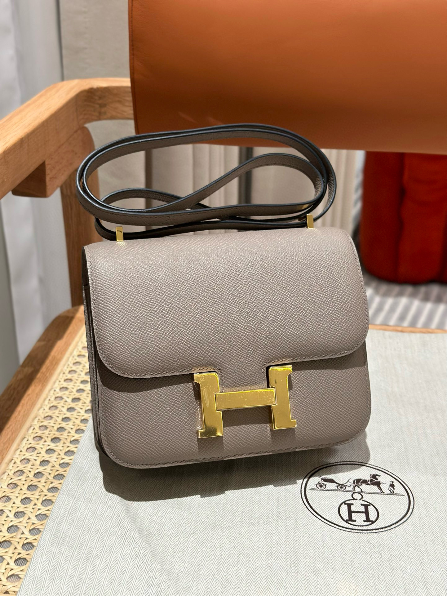 에르메스 Hermes Constance 19cm Epsom M8 Gris asphalt/gold