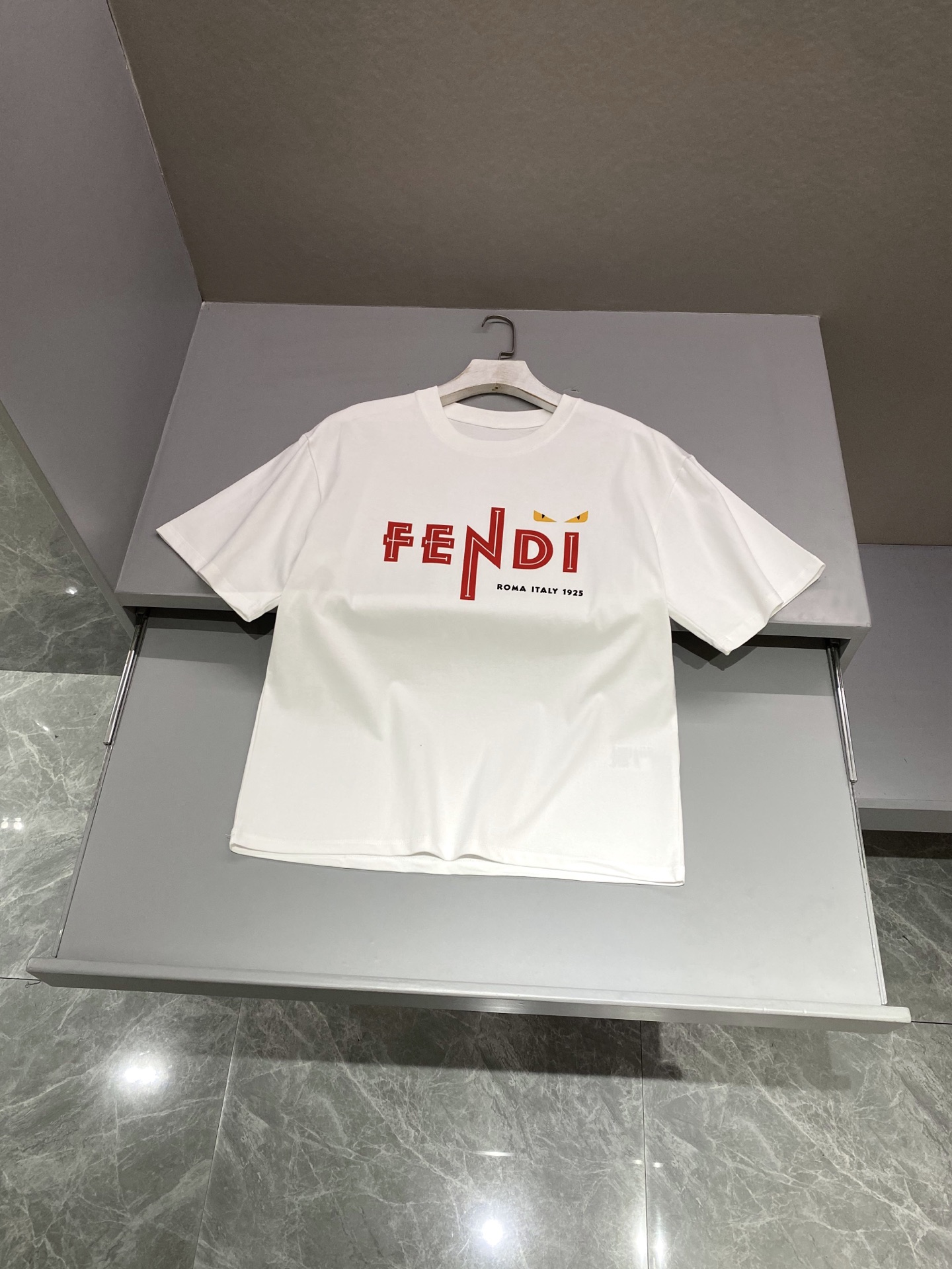 펜디 FENDI 반팔 티셔츠