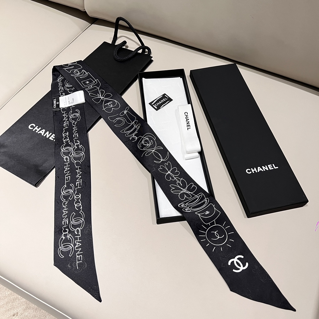 샤넬 CHANEL 실크 트윌리 120×6CM