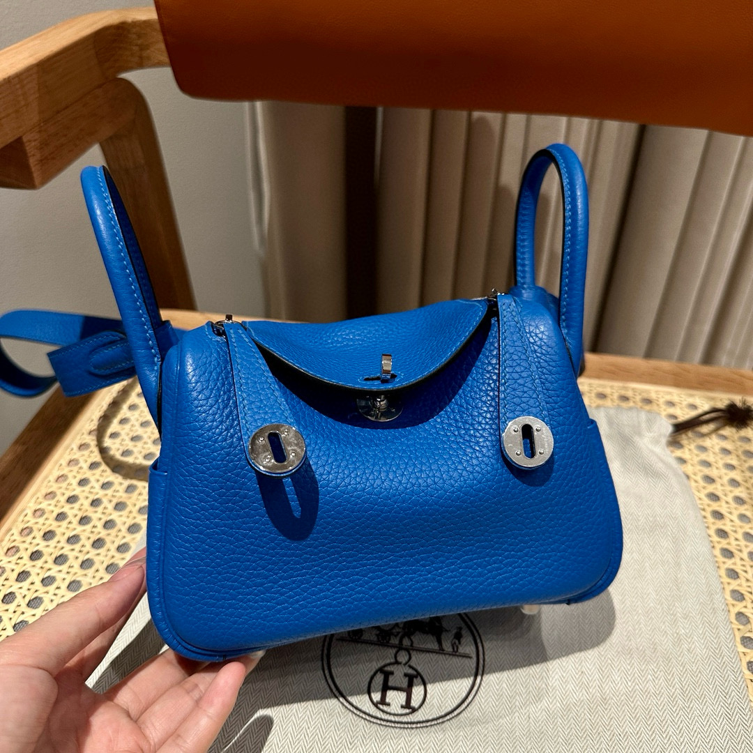 에르메스 Hermes Mini Lindy 19cm Clemence 7Q Blue Hydra/silver