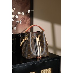 【GR】루이비통 Louis Vuitton M46581 Neonoe BB Monogram