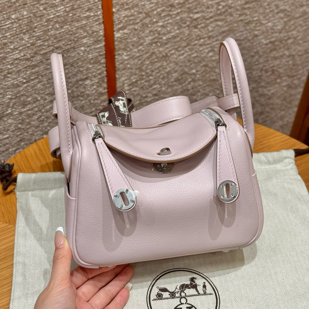 에르메스 Hermes Mini Lindy 19cm Swift 09 Mauve pale/silver