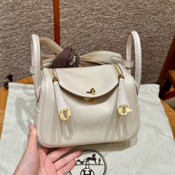 에르메스 Hermes Mini Lindy 19cm Swift 10 Craie/gold