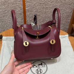에르메스 Hermes Mini Lindy 19cm Swift 57 Bordeaux/gold