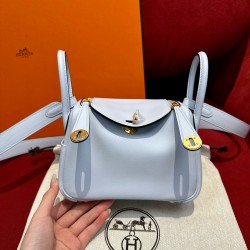 에르메스 Hermes Mini Lindy 19cm Swift T0 Blue Brume/gold