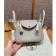 에르메스 Hermes Mini Lindy 19cm Clemence and  Matte Alligator 80 Girs Perle/silver